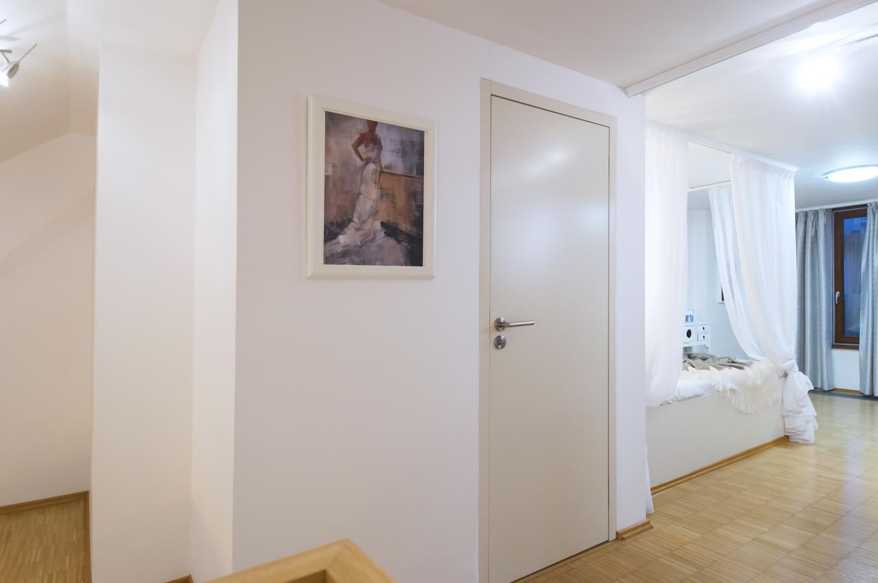 Apartament Modern Charvatova Praga